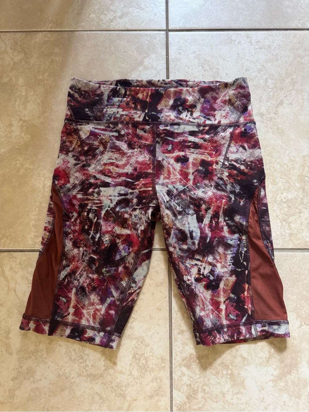lululemon athletica High Waist Athletic Shorts - Maroon Multi